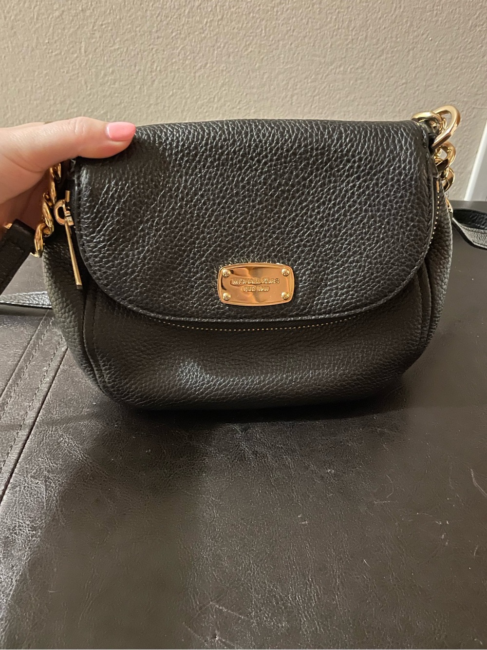 Michael Kors Black Pebbled Leather Crossbody with Gold Hardware - Picture 4 of 7